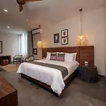 Kuenuek Hotel Boutique