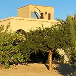 Nomada Hotel