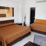 Aparthotel Siete 32