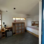 H20 Container Cabins