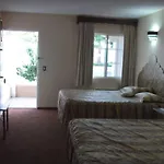 Pueblito Inn