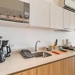 Modern And Cozy 1Br Apartment With City Views.