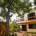 Hotel Casa Mangos Loreto (Adults Only)