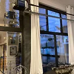 Baja Malibu Tiffany\'S Tiny Loft