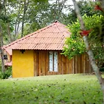 Cabanas Tonina Kayab