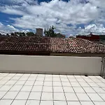 Amplio Dpto. Centrico Con Cochera Y Terraza.