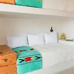 Topia Retreat - Surf Suite Sur