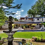 Garden Of Dreams Boutique Hotel