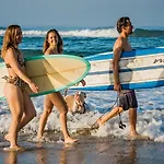 Topia Retreat - Surf Suite Sur