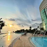 Bay View Grand Marina Condo 1004S