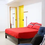 Hotel Casa Mandarine , Amazing Private Rooms W Balcony, Rooftop, Hammocks, Ac, Smartv, 100Mbs!