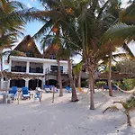 Casa Mate Beachfront Cabanas El Cuyo