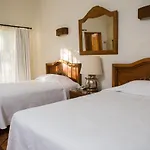Casa Bugambilia, Un Pequeno Hotel En Tepoztlan