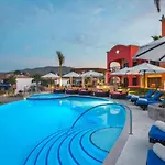 Enthralling 3Br Villa With Pool In Cabo San Lucas