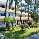 Hotel Las Jacarandas