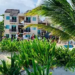 Hotel Arenas Mahahual