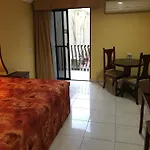 Grand Royal Tampico