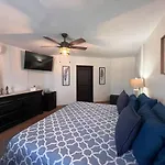 Lux 3 Master Bdroom On Sandy Beach W No Cleaining Fee