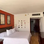 Hotel Arroyo De La Plata