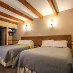 Hotel La Casa De Mama