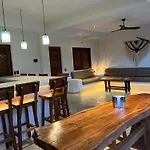New Retreat Style Villa Casa Jubilee With Starlink