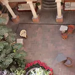 Hotel Los Arcos
