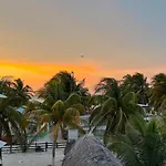 Casa Tropicana