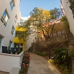 La Canada