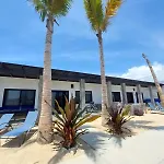 Las Palmas Hotel - Cerritos Beach