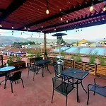 Ganesha Hotel