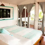 Sayulita Central Hotel