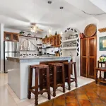 Ocean View 2Br Condo-Balcony-Beach-Pool