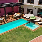 Casa De La Ballena (Adults Only)