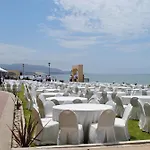 Puerto Nuevo Baja Hotel & Villas