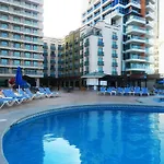 Astur Hotel & Residence