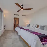 Puerta Cortes Lux 3Br 3Ba Villa With View Includes Beach Club & Golf Cart