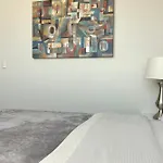 Laviu B&B Luxe Suites