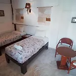 Golden Paradise Hostel