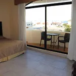 Hotel Arenas Del Mar Resort