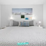 Villamagna - Beachfront Retreat With Oceanviews