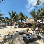 La Diosa Kali Beach Front Hotel