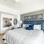 Playa Azul Resort