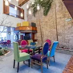 Casanova Suites & Hostel