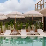 Hostal Xeno