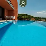 4 Bedroom Penthouse - Breathtaking Views - Private Pool