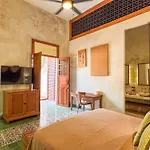 Ya\'Ax Hotel Boutique