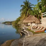 Villa Santuario Lake Front Oasis