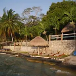 Villa Santuario Lake Front Oasis