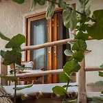 Mawimbi Boutique Hotel