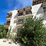 Sunsteps Suites Casa Holbox